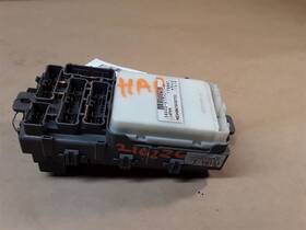 38200-st7-a03 Acura 663.ac1d00 1998-2001 Integra Fuse Box Cabin P/n 321672