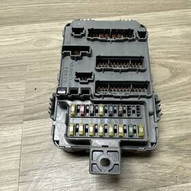 663.ac1k01 Acura 2001 2002 2003 Cl Cabin Interior Fuse Box Relay Junction Block Oem Used