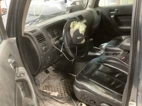663.265706 American Motors H3 2006 Fuse Box Cabin 4679080