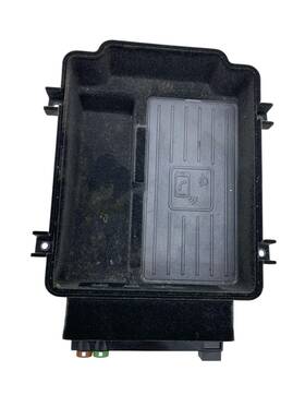 4m8864981 Audi 2019-2024 Q8 Front Center Console Storage And Wireless Phone Charging Module 4m8864981 Audi 2019-2024 Q8 Front Center Console Storage And Wireless Phone Charging Module