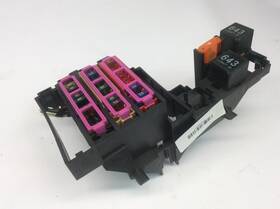 8a0-937-530 Audi 09 10 11 A4 Sedan 2.0l Awd At Fuse Relay Junction Box Oem E