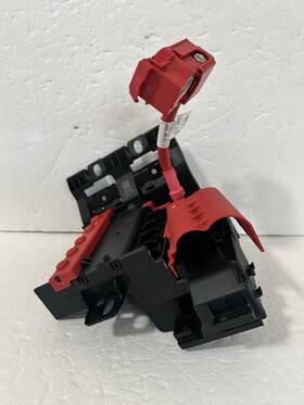 618540-101 Bavarian Motor Works Bmw 2018 M550i Trunk Positive Battery Terminal Power Relay Junction Point Oem