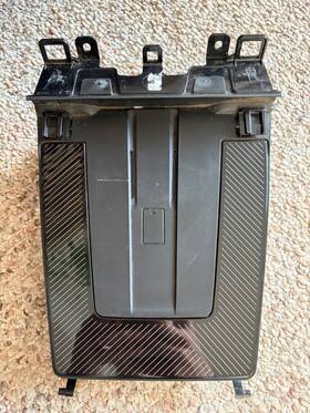 84105a85f48 Bavarian Motor Works Bmw 2023 2024 2025 X1 Center Console Wireless Charger With Trim Bezel Panel Oem