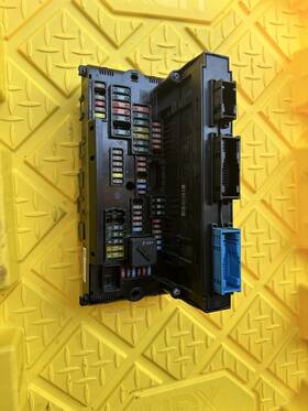 9151320-03 Bavarian Motor Works Bmw 2009 F01 F02 740i 750i Cabin Interior Fuse Box Oem#