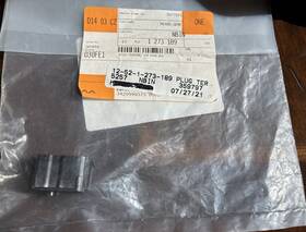 12521273189 Bmw 12521277533 E30 325 318 M10 M20 Square 17 Pin C101 Plug Engine Connector