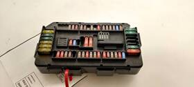 19096000001 Bmw Right Front Distribution Cabin Fuse Box Fits 2012 328i Oem