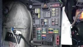 663.bm1912 Bmw X6m 2012 Fuse Box Cabin 1677
