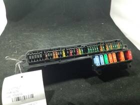 663.bm1e07 Bmw 2007 530i Cabin Fuse Box