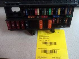 663.bm1w02 Bmw 745i 2002 Fuse Box Cabin 745318