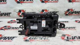 663.bm1z13 Bmw 335i 2013 Fuse Box Cabin 347451