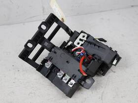 9339832 Bmw 2016-2019 750i Rear Trunk Mounted Junction Box Voltage Splitter Oem