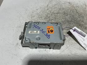22758323 Buick Lacrosse 2014 Conv/invert/charger Below Center Console 842312