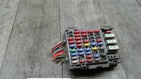 663.gm4k02 Buick Regal 2002 Fuse Box Cabin 70757