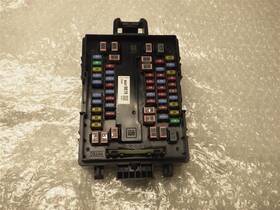 Id-85079878 Cadillac 663.gm6a25 2025 Escalade Iq Rear Cab Fuse Box