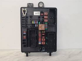 663.gm6r14 Cadillac Multifunction Fuse Box Cabin Fits 2014 New Cts 576706