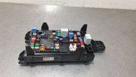84460010 Cadillac 19 2019 Ct6 Oem Cabin Fuse Box