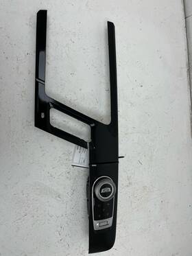 85040085 Cadillac 2023-2025 Lyriq Awd Front Console Infotainment Audio Control Switch Oem