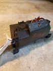 663.gm6v06 Cadillac Dts Under Rear Seat Fuse Box Oem