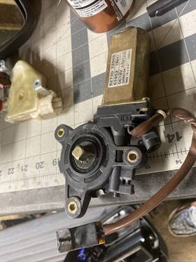 47-1366 Cardone 2007 Nissan Front Passenger Side Power Window Motor