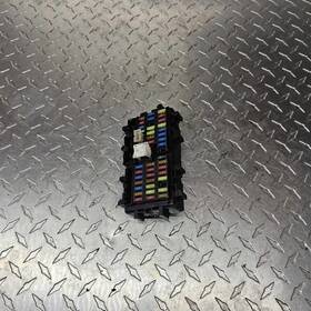 0031173901300013 Chevrolet 2011 Chevy Malibu Misc Fuse Box Junction Relay Module Oem