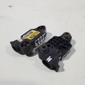 10302875 Chevrolet 2005 Corvette Oem Pair Front Crash Sensors