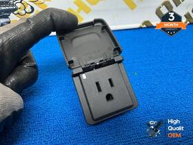 22943127 Chevrolet 2021- 2023 Trailblazer Center Console Power Outlet Socket Oem