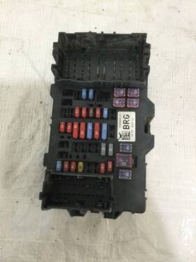 23459420 Chevrolet 01 2018 Silverado 1500 Front Left Cabin Fuse Box Oem