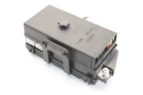 663.gm1z98 Chevrolet 97-04 Corvette 5.7l Ls1 Interior Cabin Fuse Box 12193837