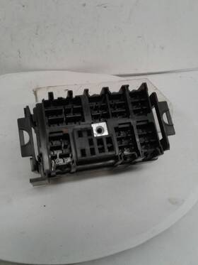 15328761 Chevrolet Truck 00 Silverado 1500 Passenger Right Junction Fuse Box