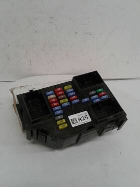 22925213 Chevrolet Truck 13 Silverado 1500 Fuse Box Cabin