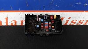 23225914 Chevrolet Truck 16 Chevy Suburban Left Driver Interior Fuse Box