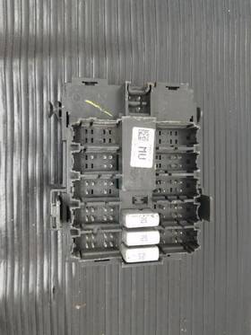 15093837 Chevrolet Truck 25953821 07-14 Tahoe Interior Relay Fuse Box Oem
