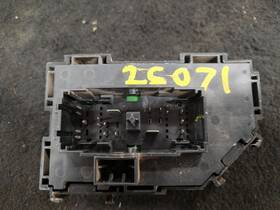 663.gm8m08 Chevrolet Truck Silvrdo15 2008 Fuse Box Cabin 462941