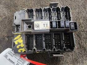 663.gm8m09 Chevrolet Truck Silvrdo15 2009 Fuse Box Cabin 419945