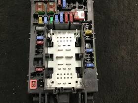 663.gm8m23 Chevrolet Truck Silvrdo15 2023 Fuse Box Cabin 456722