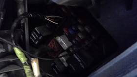 663.gm8n02 Chevrolet Truck Silvrdo25 2002 Fuse Box Cabin 564031