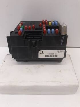 663.gm8n05 Chevrolet Truck 2005 Silverado 2500 Fuse Box Cabin