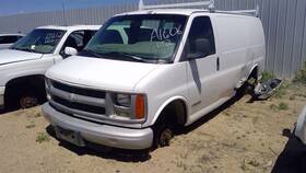 663.gm8v01 Chevrolet Truck Express35 2001 Fuse Box Cabin 443101
