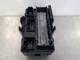 85598799 Chevrolet Truck 23 2023 Chevy Colorado Cabin Fuse Box