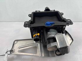 55057491ag Chrysler 2018-2020 Pacifica Rear Cargo Vacuum Cleaner With Reservoir Oem