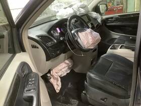 663.ch1612 Chrysler Town Coun 2012 Fuse Box Cabin 4515153