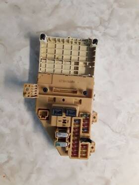 663.ch1j01 Chrysler Sebring 2001 Fuse Box Cabin 461992