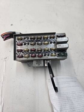 663.ch1m95 Chrysler 1995 Lebaron Interior Fuse Box Oem Tested 4481526