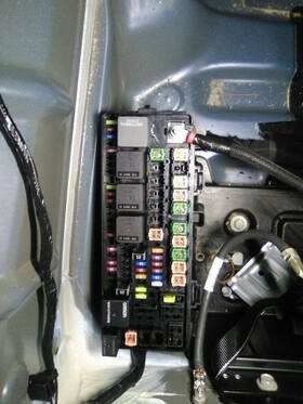 663.ch1t19 Chrysler 2019 300 Fuse Box Cabin Trunk Mounted