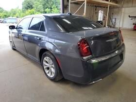 663.ch1u15 Chrysler 300 2015 Fuse Box Cabin 454072