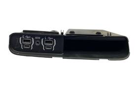 68507368ab Chrysler 2022 Pacifica Front Console Usb Dual Charge Port And Aux Outlet Scuffed