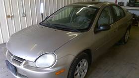 663.ch2i02 Dodge Neon 2002 Fuse Box Cabin 1682282