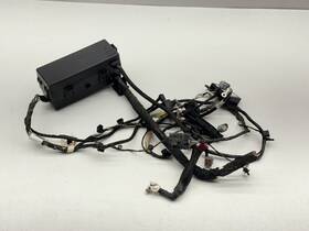 68426214ac Dodge 2020 Challenger Scat Pack Trunk Mounted Fuse Box Harness Note