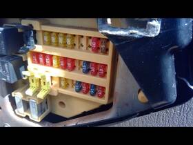 663.ch8302 Dodge Truck Dakota 2002 Fuse Box Cabin 542934