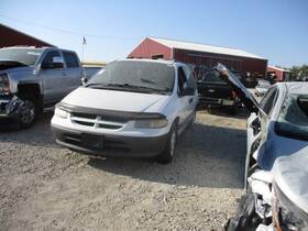 663.ch8496 Dodge Truck Caravan 1996 Fuse Box Cabin 1609558
